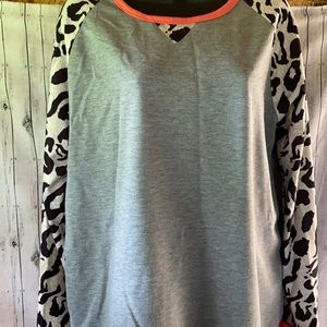 Women’s Animal Print Colorblock Top Soze XL